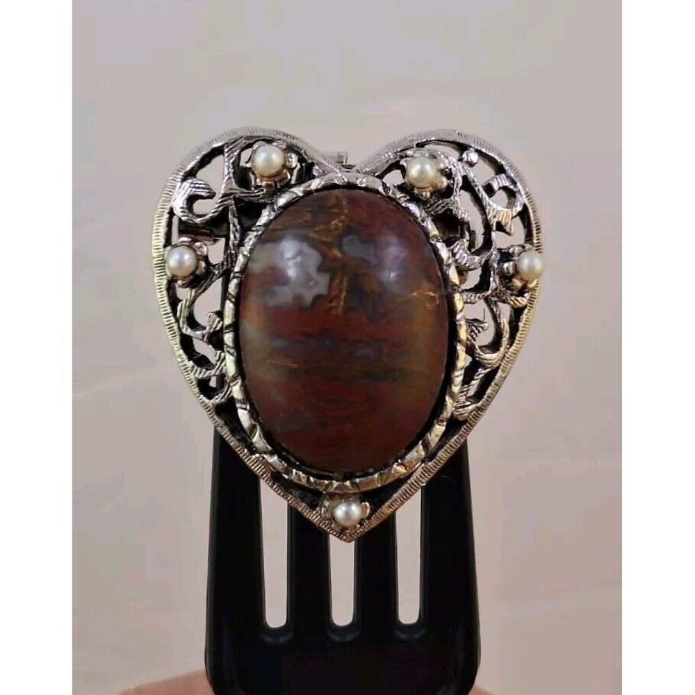 Vintage Silver Tone Heart Shaped Pin Brooch Large Center Stone With Pearls 1.25"